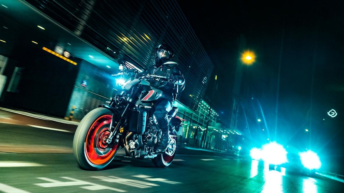 yamaha mt 09 2021 ra mat cong suat len toi 117 ma luc