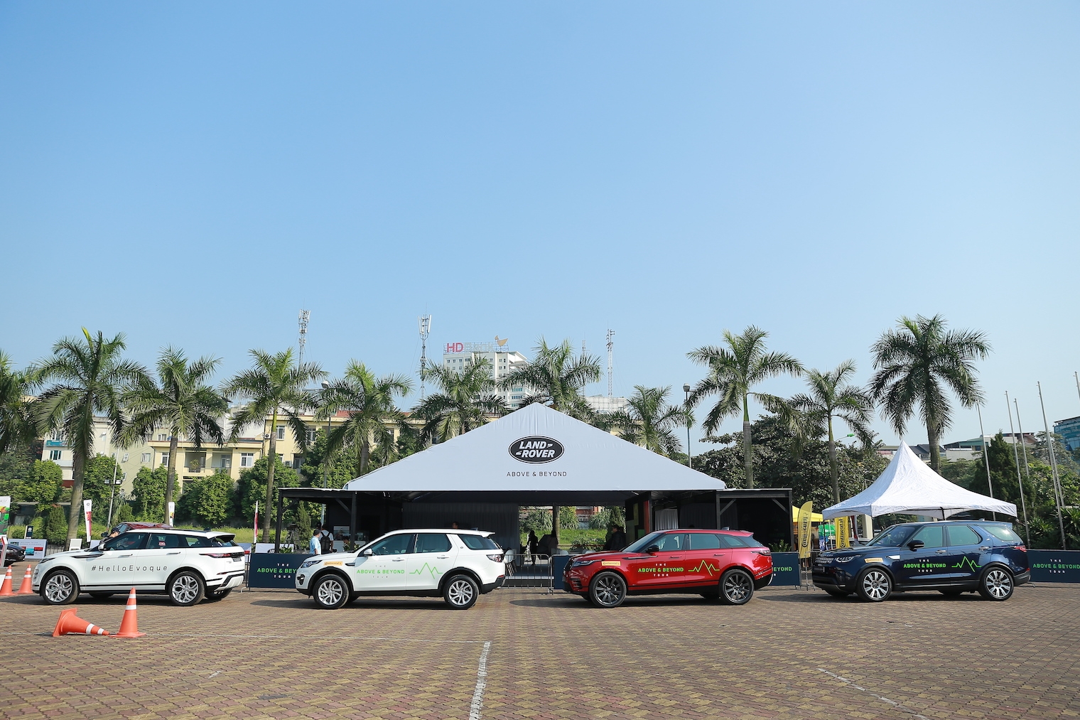 trai nghiem kha nang offroad an tuong tren cac mau xe land rover