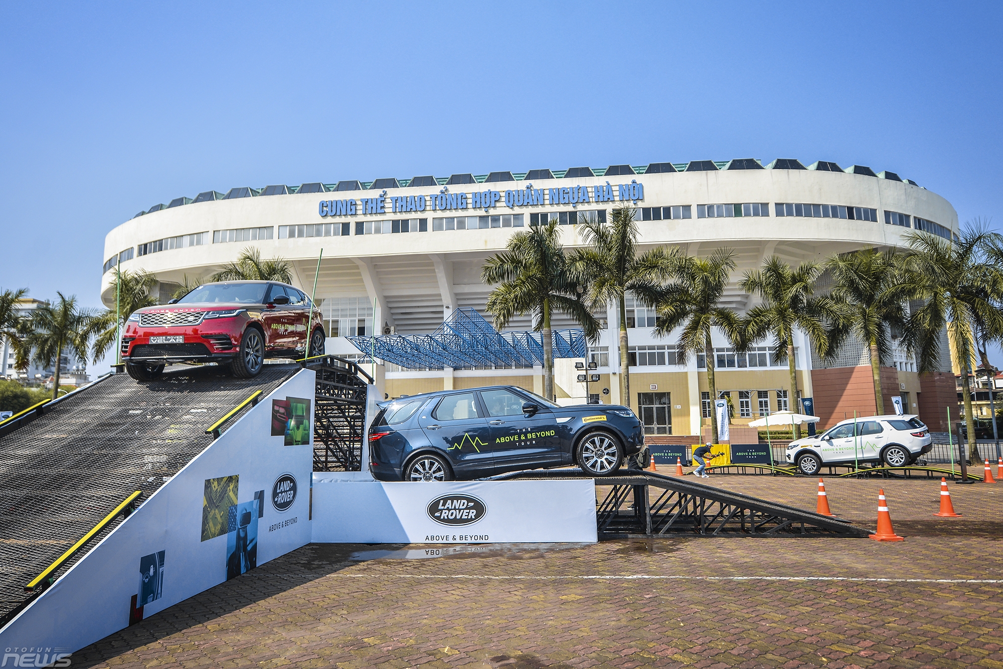 trai nghiem kha nang offroad an tuong tren cac mau xe land rover