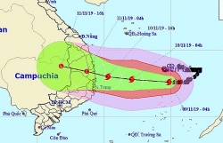 cuong che nguoi tren be vao bo tranh bao so 6 bang tau chuyen dung