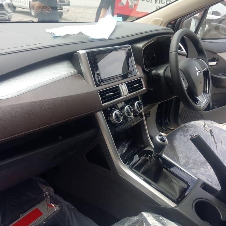 Ra mắt Mitsubishi Xpander Cross, thiết kế 'ngầu' hơn giá 430 triệu đồng ra mat mitsubishi xpander cross thiet ke ngau hon gia 430 trieu dong