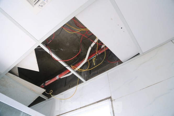 Nhà ở xã hội “ưu tiên bán cho công nhân” vừa vào ở đã bị thấm dột, xuống cấp nha o xa hoi uu tien ban cho cong nhan vua vao o da bi tham dot xuong cap