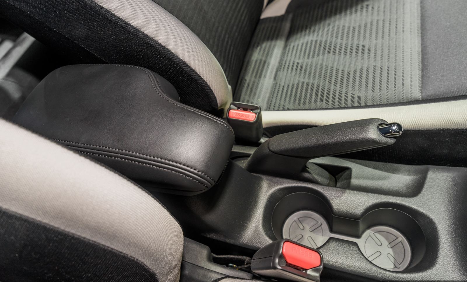 Ảnh thực tế Nissan Sunny thế hệ mới vừa được ra mắt anh thuc te nissan sunny the he moi vua duoc ra mat