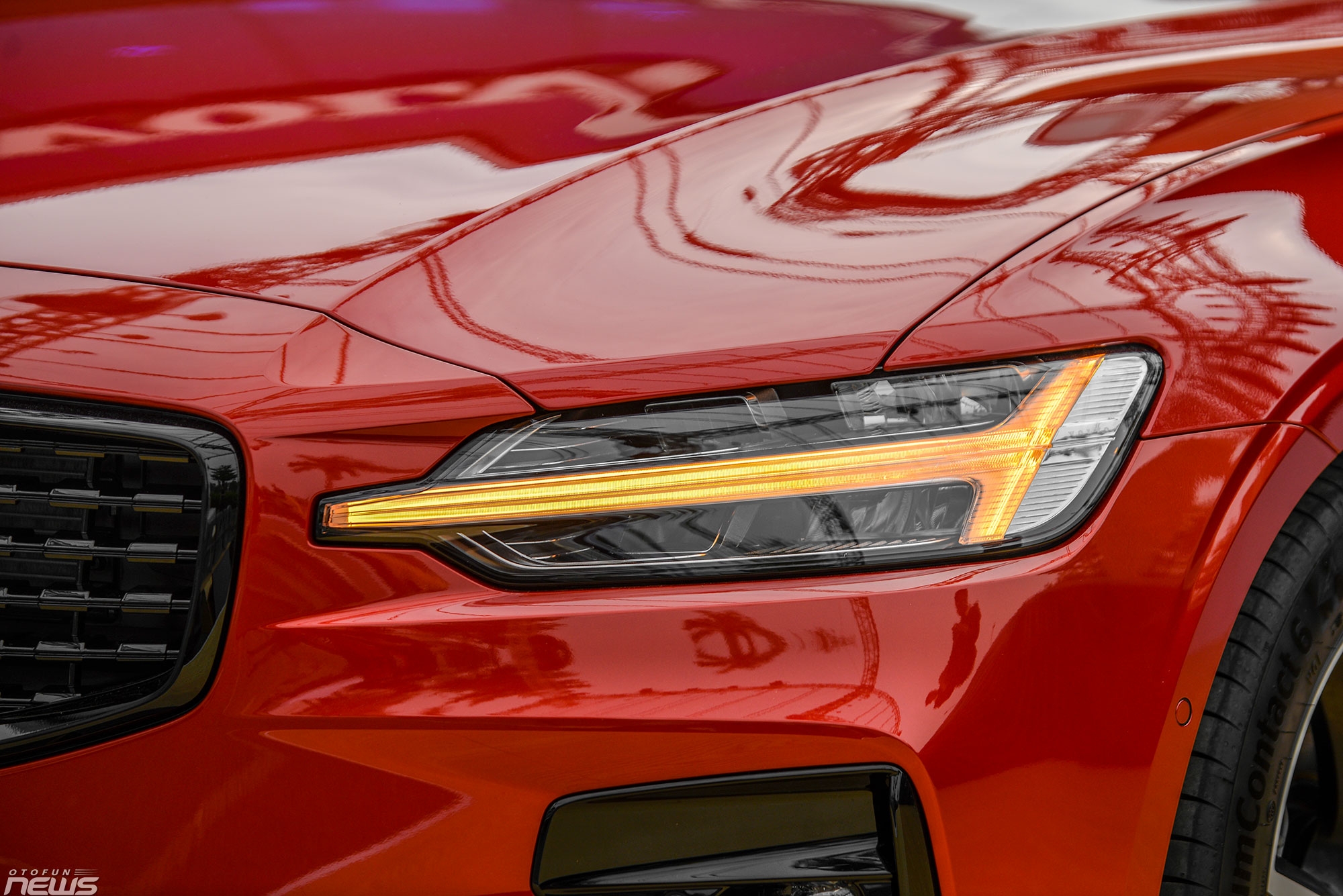 Chi tiết sedan hạng sang Volvo S60 R-Design giá 1,7 tỷ Chi tiết sedan hạng sang Volvo S60 R-Design giá 1,7 tỷ