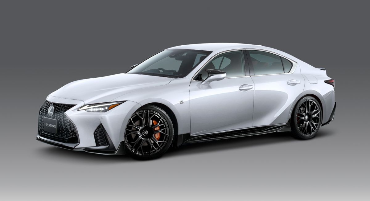 Lexus IS 2021 có thêm hai gói trang bị thể thao