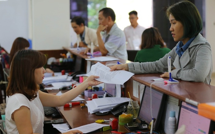 Từ 01/01/2021, đâu là 3 điểm mới có lợi cho người lao động khi nhận tiền lương?