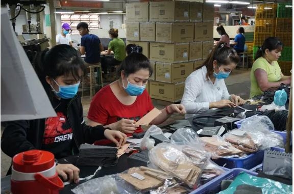 Từ 01/01/2021, đâu là 3 điểm mới có lợi cho người lao động khi nhận tiền lương?