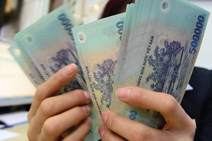 Từ 01/01/2021, đâu là 3 điểm mới có lợi cho người lao động khi nhận tiền lương?