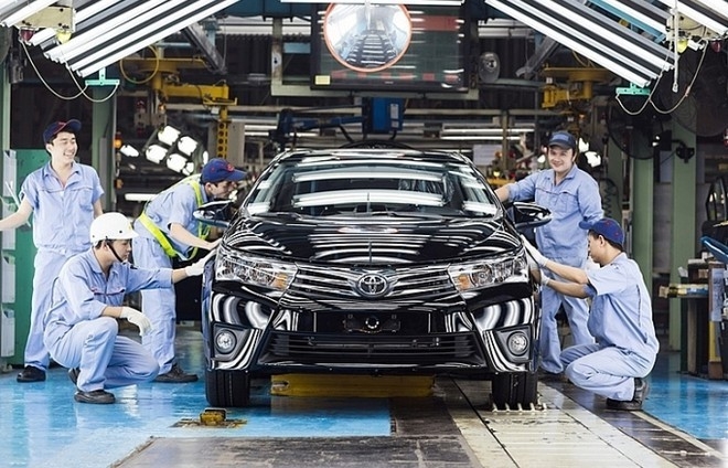 Cuối năm các mẫu xe đua nhau giảm giá xả hàng tồn Cuối năm các mẫu xe đua nhau giảm giá xả hàng tồn