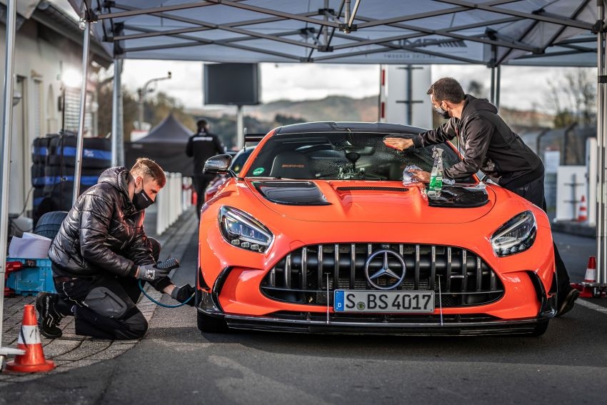 Quái thú Mercedes-AMG GT Black Series lập kỷ lục mới tại