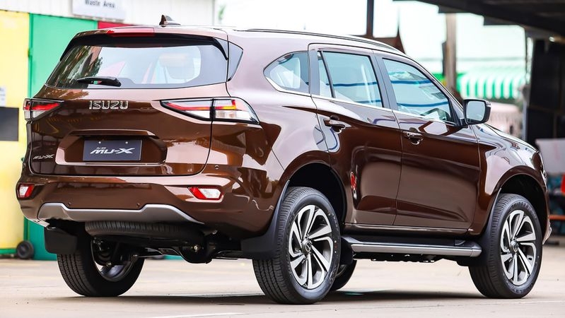 Cận cảnh Isuzu Mu-X 2021 vừa được ra mắt tại Thái Lan Cận cảnh Isuzu Mu-X 2021 vừa được ra mắt tại Thái Lan