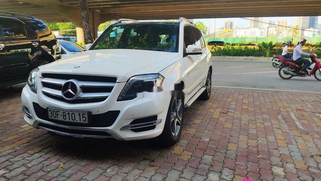 Mercedes-Benz triệu hồi 3.200 xe C-Class và GLK tại Việt Nam