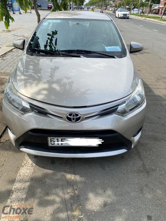 Dân Hà Nội đổ xô vào Sài Gòn tìm mua ô tô cũ do khan hàng dịp cuối năm