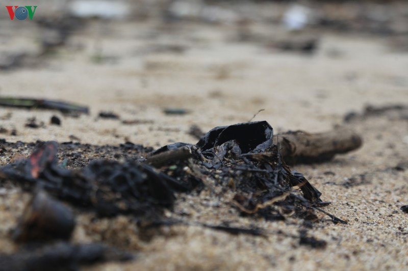 khac phuc moi truong vi dau tran sau su chim tau hang 9000 tan