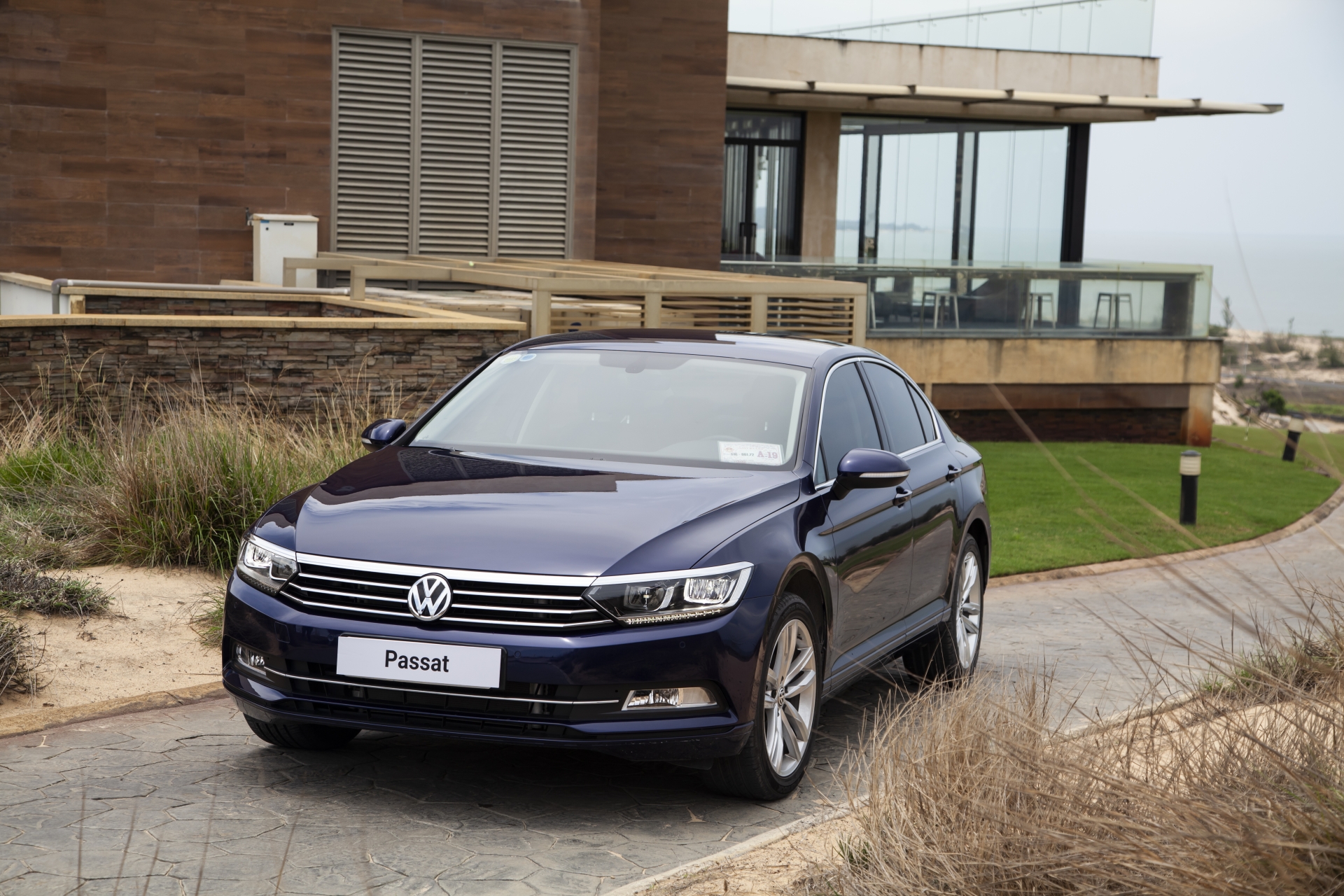 volkswagen passat gia m gia toi 140 trieu dong