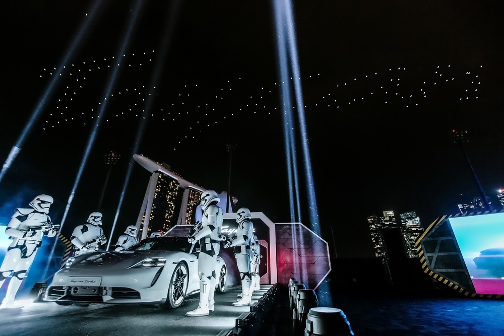 porsche gioi thieu taycan tai singapore