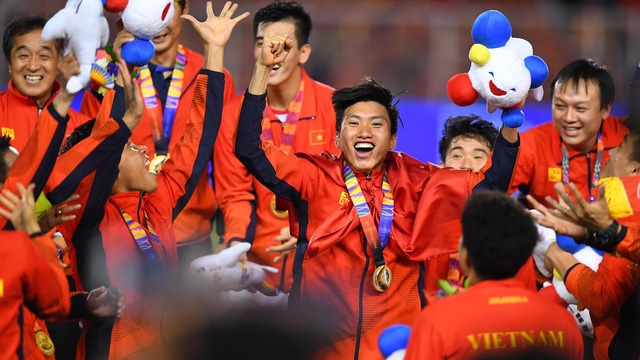 doan van hau tu cau be me game den cu hich thanh nguoi hung cua doi tuyen viet nam