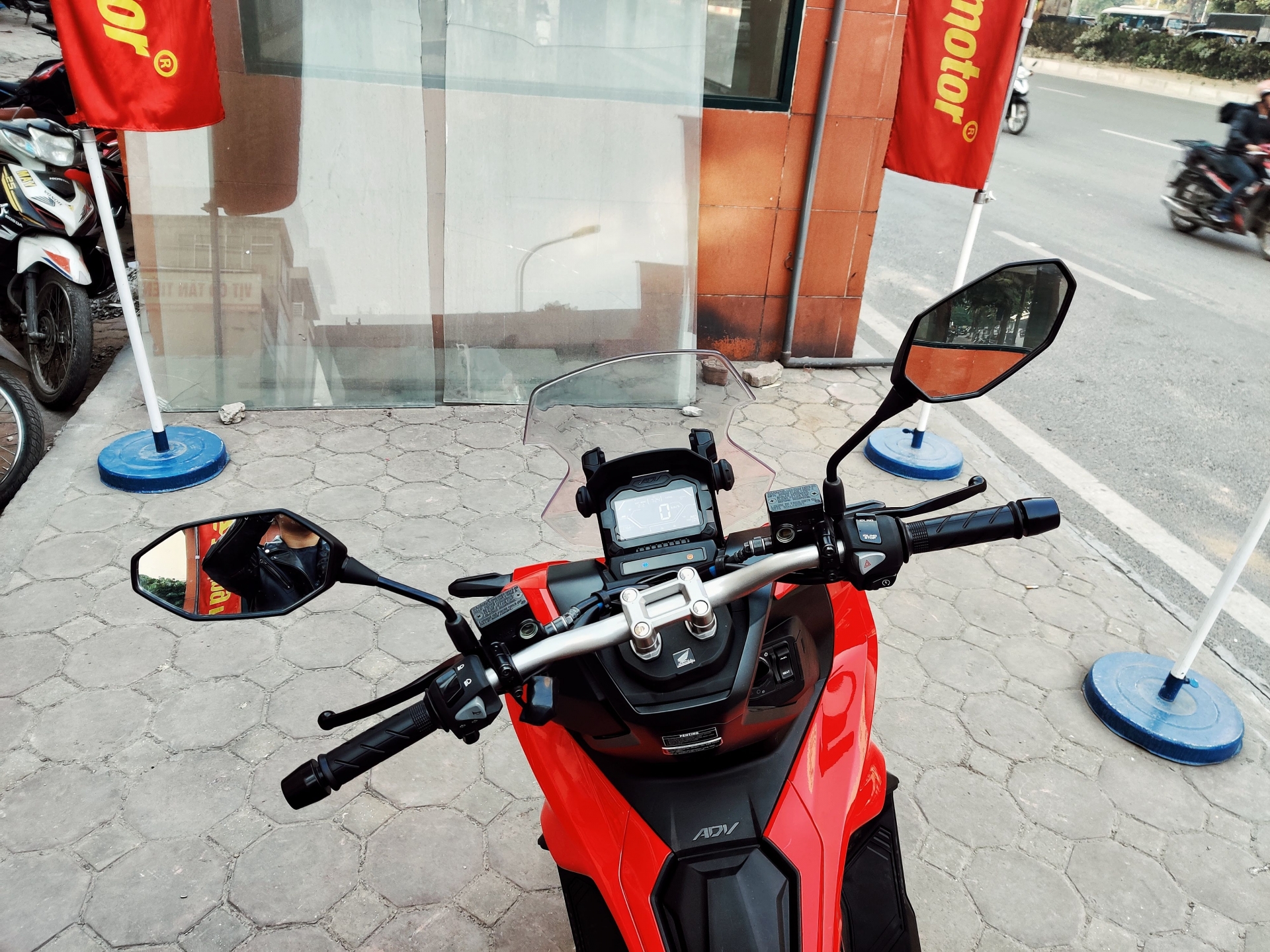 Chi tiết xe ga địa hình Honda ADV 150 tại Việt Nam chi tiet xe ga dia hinh honda adv 150 tai viet nam