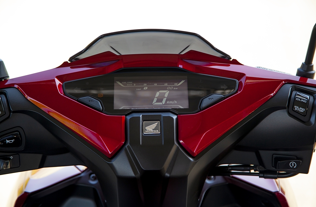 can canh xe ga quoc dan honda air blade the he moi