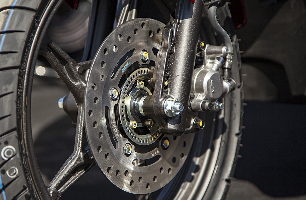 can canh xe ga quoc dan honda air blade the he moi