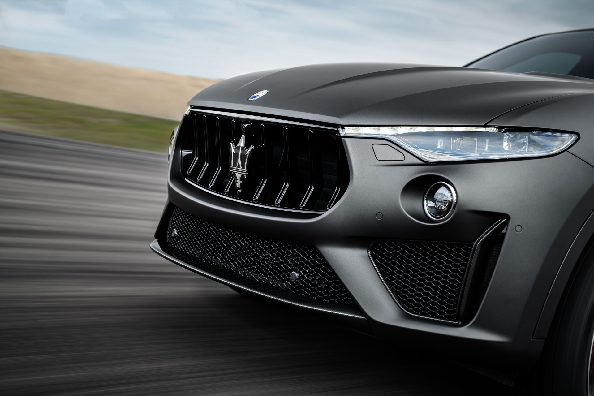 Levante Trofeo - SUV mạnh nhất Maserati ra mắt tại Hà Nội levante trofeo suv manh nhat maserati ra mat tai ha noi