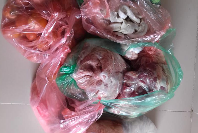 Đắt hơn bò Mỹ, dân Thủ đô đụng lợn ăn chung như thời bao cấp dat hon bo my dan thu do dung lon an chung nhu thoi bao cap