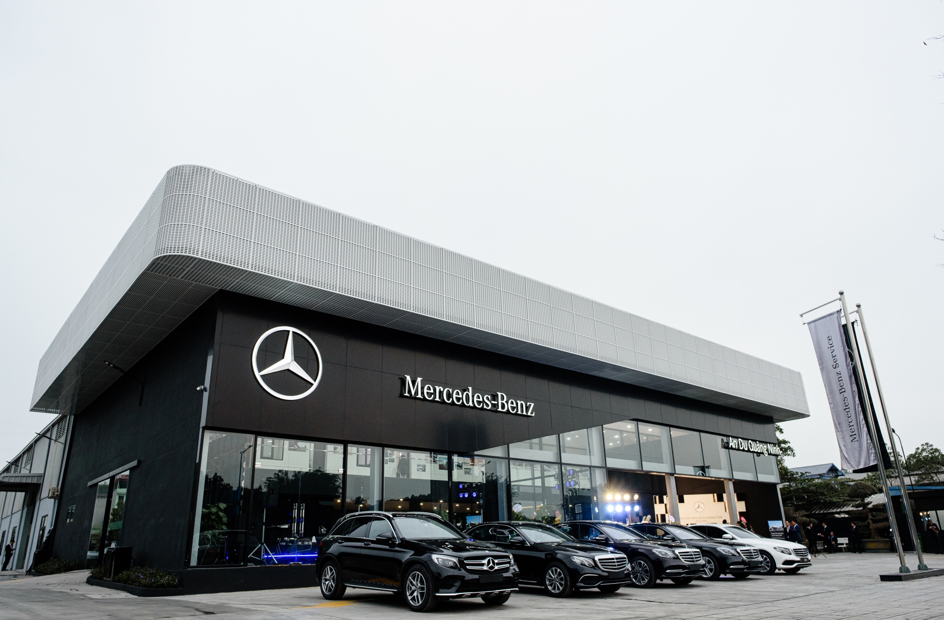 Mercedes-Benz An Du Quảng Ninh đạt chuẩn MAR 2020 đầu tiên tại miền Bắc mercedes benz an du quang ninh dat chuan mar 2020 dau tien tai mien bac