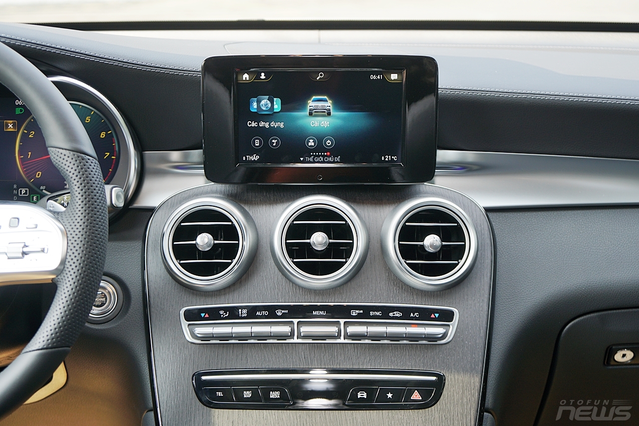 Ảnh thực tế Mercedes-Benz GLC 300 2020 đầu tiên tại Việt Nam anh thuc te mercedes benz glc 300 2020 dau tien tai viet nam