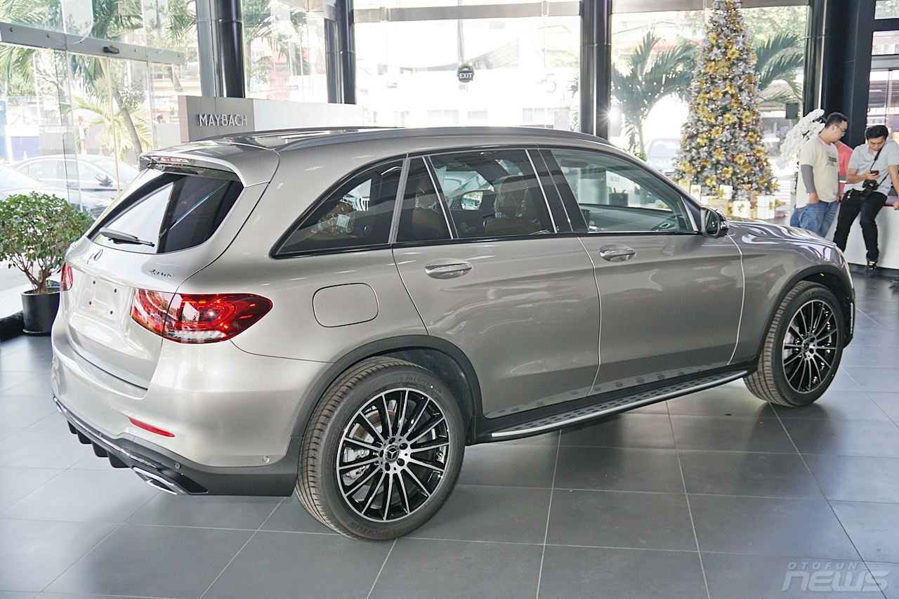 Ảnh thực tế Mercedes-Benz GLC 300 2020 đầu tiên tại Việt Nam anh thuc te mercedes benz glc 300 2020 dau tien tai viet nam