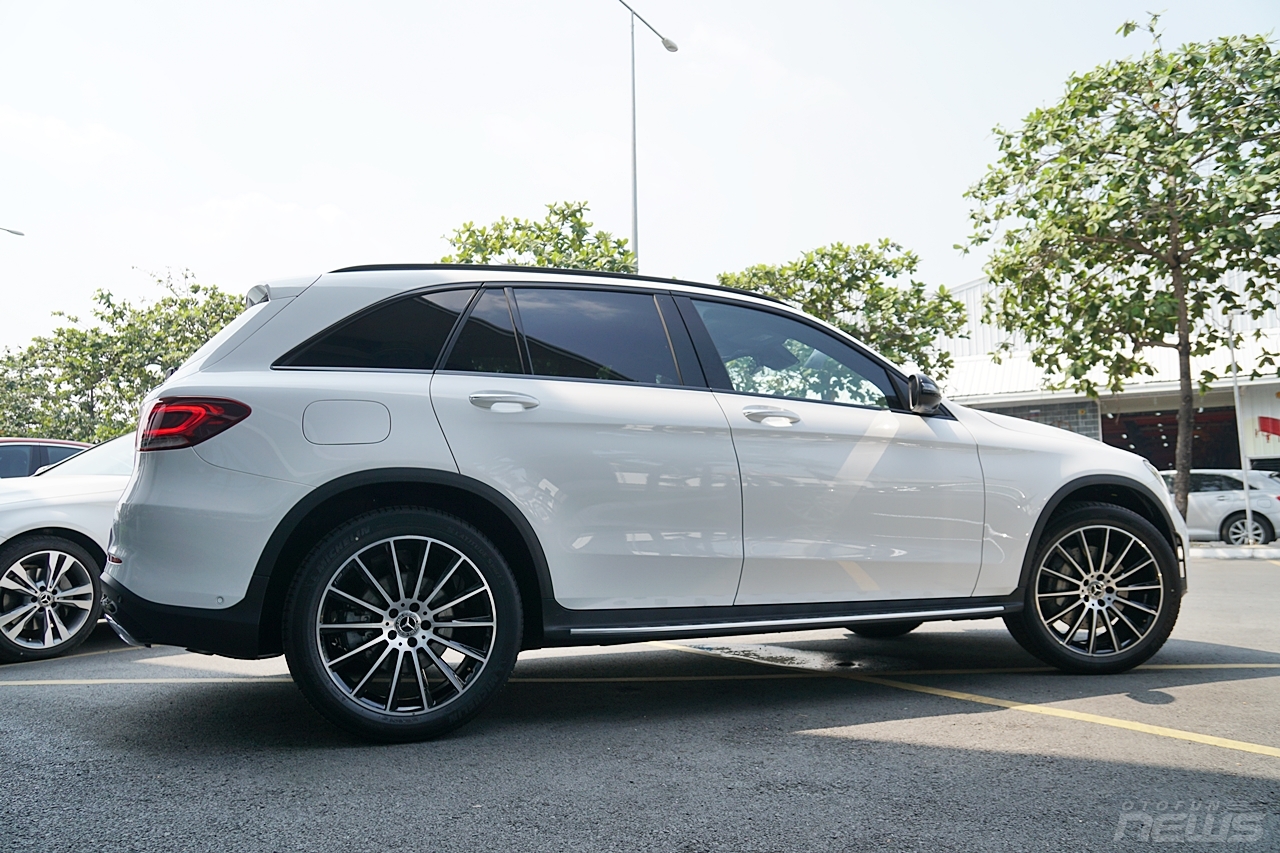 Ảnh thực tế Mercedes-Benz GLC 300 2020 đầu tiên tại Việt Nam anh thuc te mercedes benz glc 300 2020 dau tien tai viet nam
