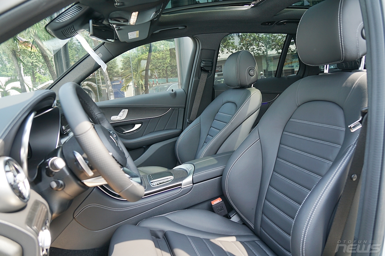 Ảnh thực tế Mercedes-Benz GLC 300 2020 đầu tiên tại Việt Nam anh thuc te mercedes benz glc 300 2020 dau tien tai viet nam