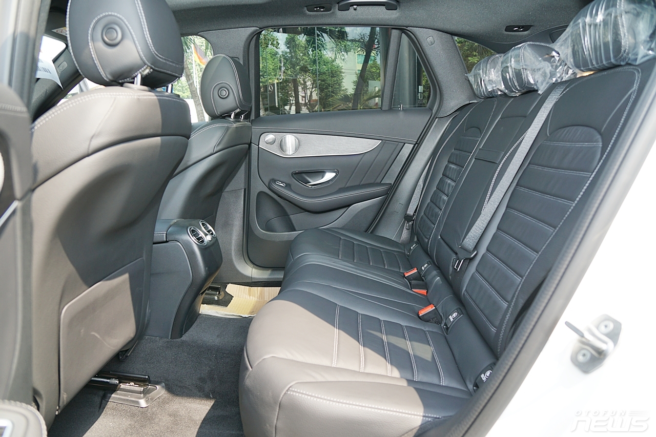 Ảnh thực tế Mercedes-Benz GLC 300 2020 đầu tiên tại Việt Nam anh thuc te mercedes benz glc 300 2020 dau tien tai viet nam