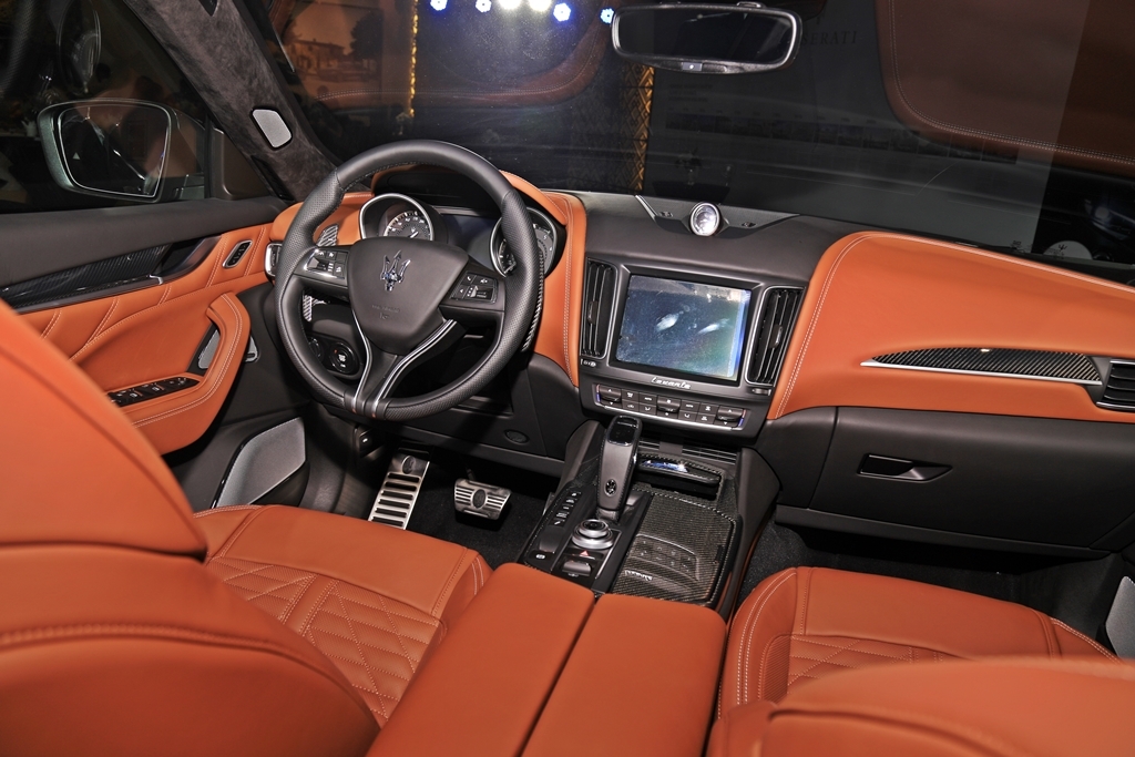 Maserati Levante Trofeo phiên bản mạnh nhất ra mắt tại Sài Gòn maserati levante trofeo phien ban manh nhat ra mat tai sai gon