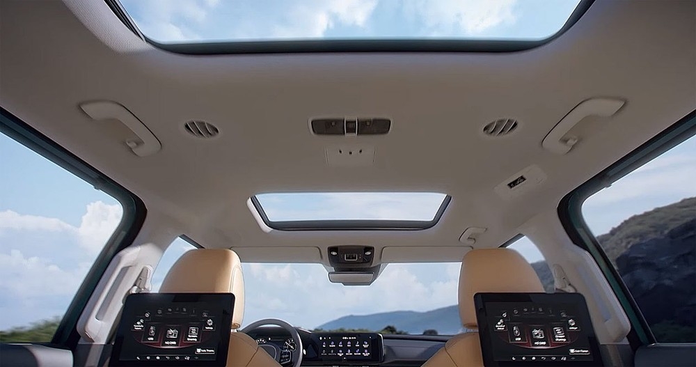 Kia Sedona 2021 nội thất 11 chỗ bất ngờ ra mắt tại Thái Lan, giá từ 1,64 tỷ Kia Sedona 2021 nội thất 11 chỗ bất ngờ ra mắt tại Thái Lan, giá từ 1,64 tỷ