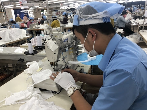 Người lao động nghỉ việc ngay trước Tết có được hưởng lương tháng thứ 13?