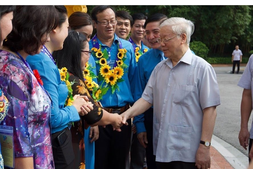 Tổng LĐLĐ Việt Nam trao giải thưởng Nguyễn Văn Linh và tuyên dương