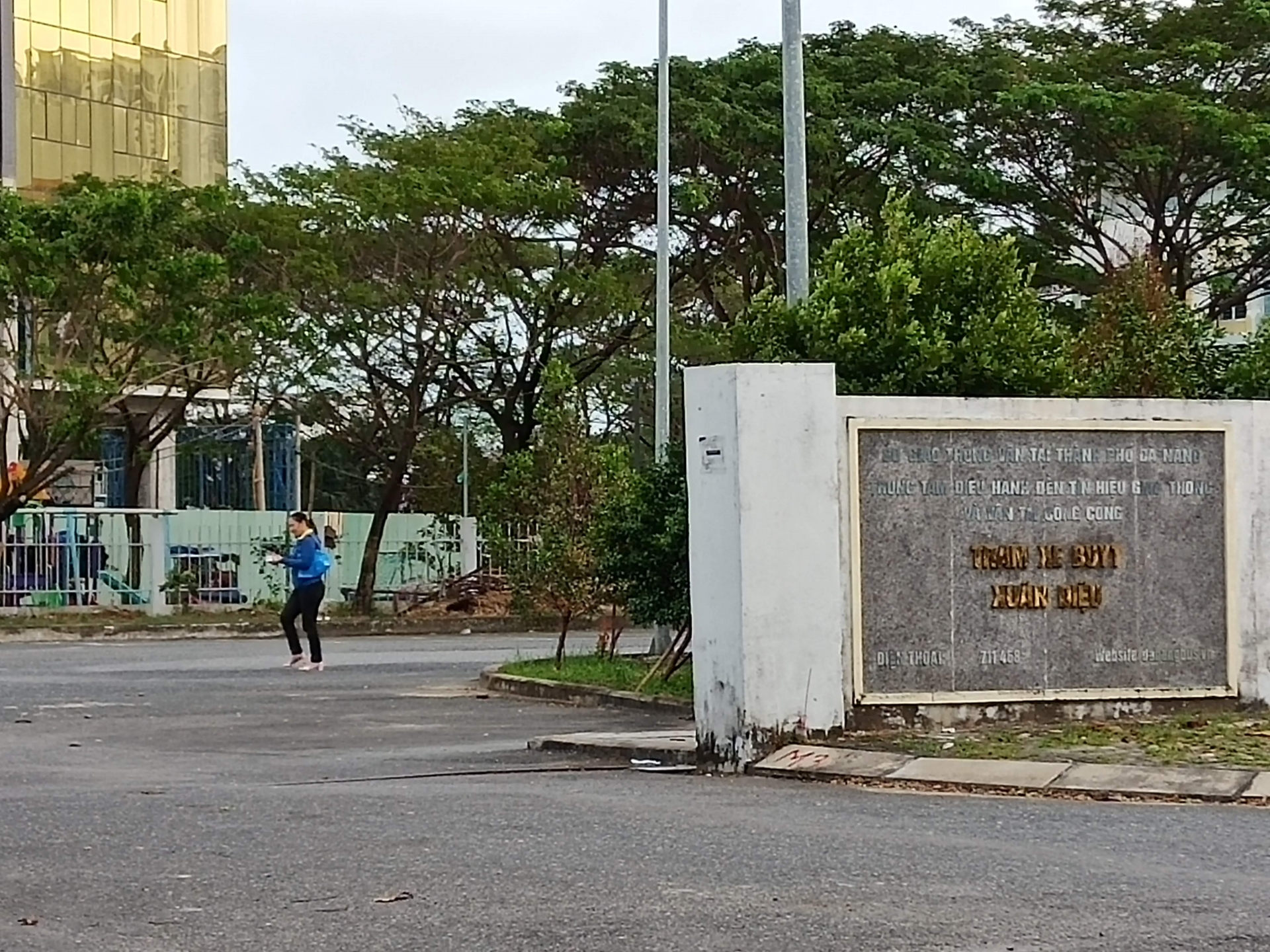 Hàng trăm tài xế xe buýt lo mất Tết vì doanh nghiệp nợ lương hang tram tai xe xe buyt lo mat tet vi doanh nghiep no luong