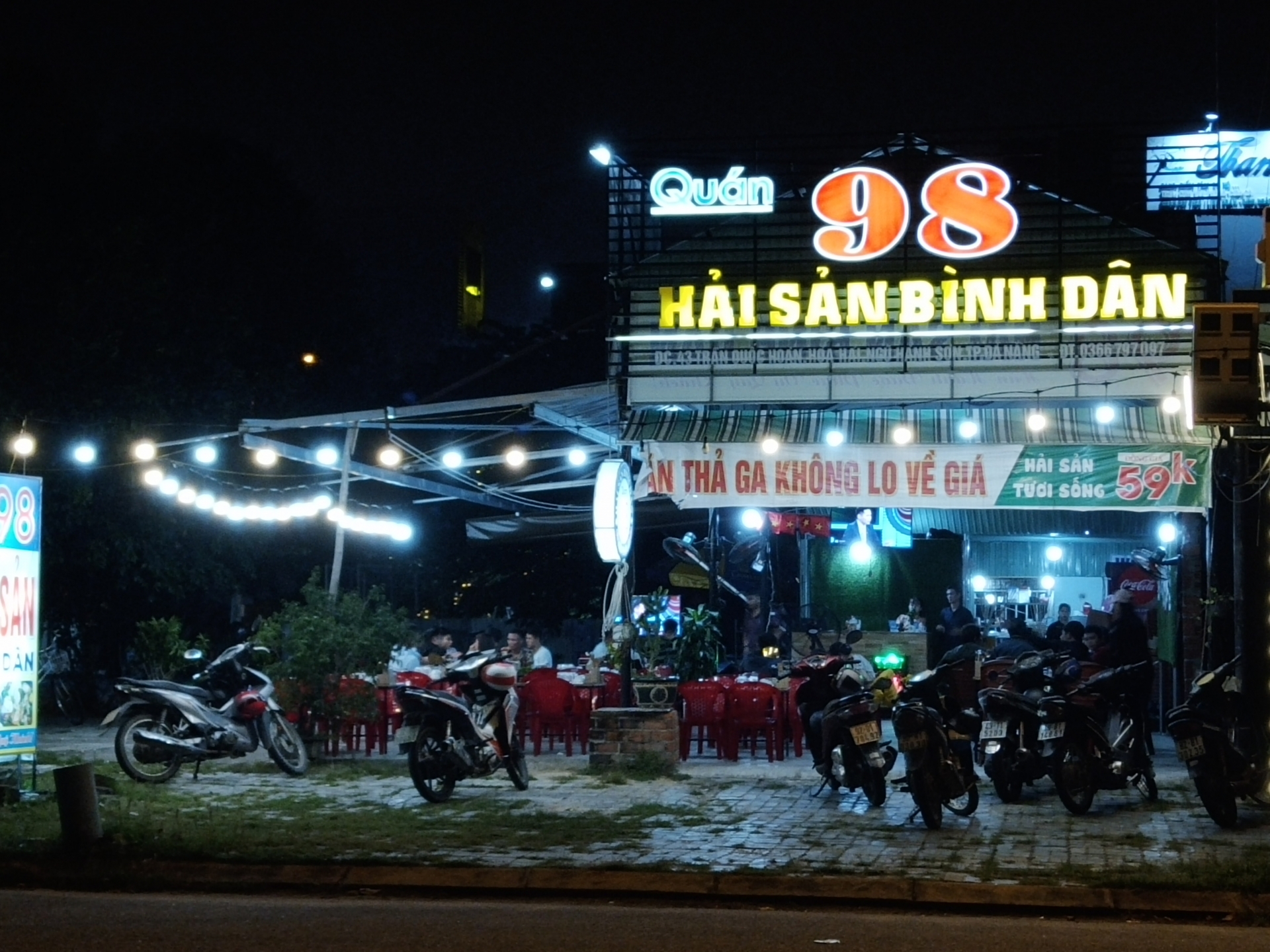 Dù có đá bóng nhưng nhiều quán nhậu Đà Nẵng vẫn vắng khách du co da bong nhung nhieu quan nhau da nang van vang khach