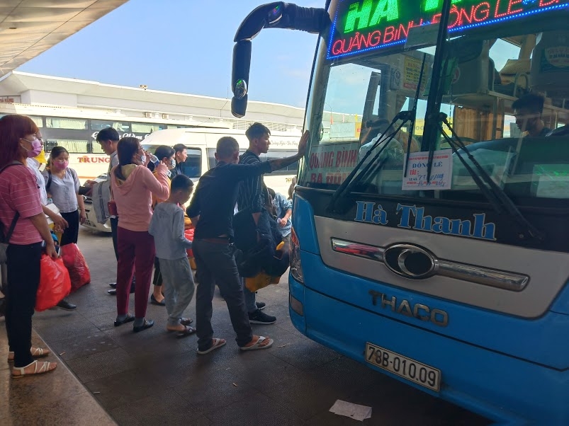 ben xe da nang van dong nguoi ngay cuoi nam
