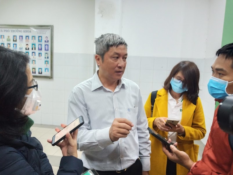 Cháy hàng khẩu trang y tế chống dịch viêm phổi cấp do virus Corona chay hang khau trang y te chong dich viem phoi cap do virus corona