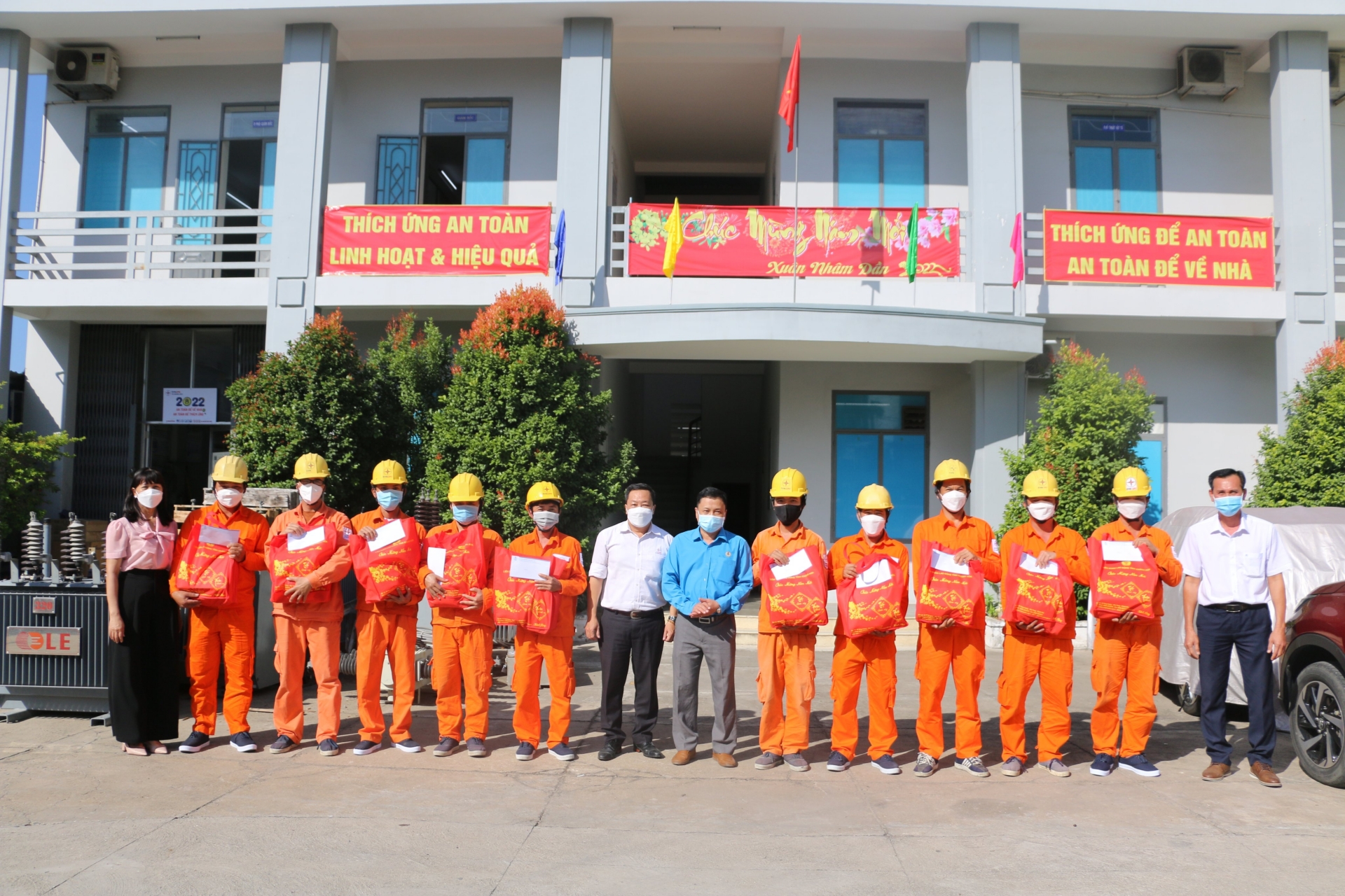 “Phần quà là động lực hy vọng cho năm mới”