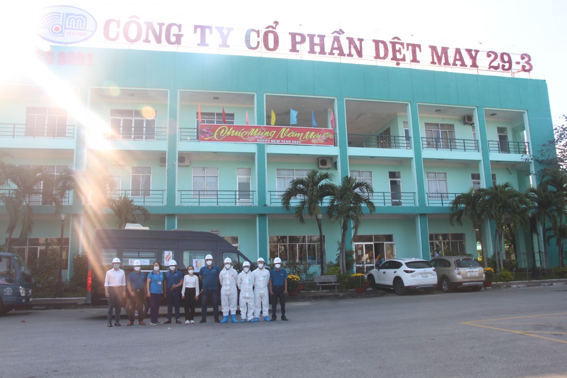 Tạo môi trường làm việc an toàn cho người lao động Tạo môi trường làm việc an toàn cho người lao động