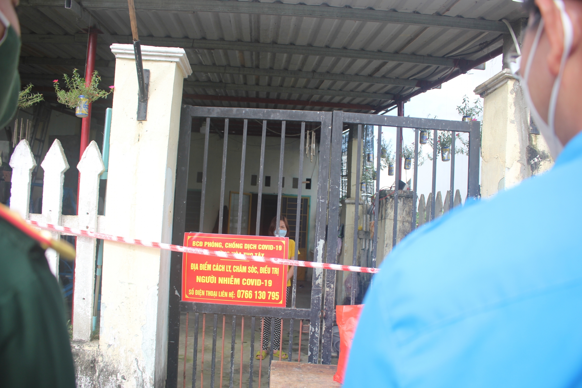 Nỗi lòng của công nhân F0 đón Tết xa quê