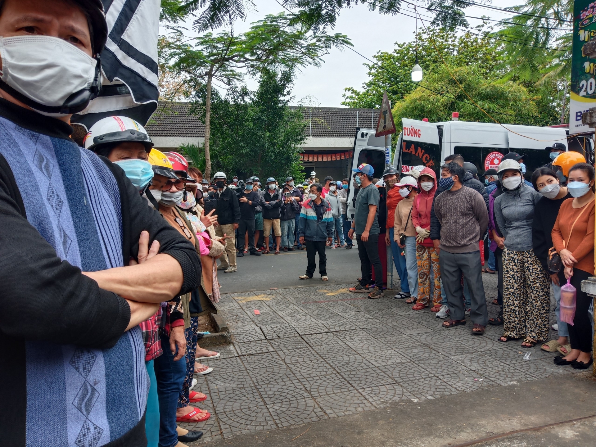 Đau đớn tột cùng của người ở lại Đau đớn tột cùng của người ở lại