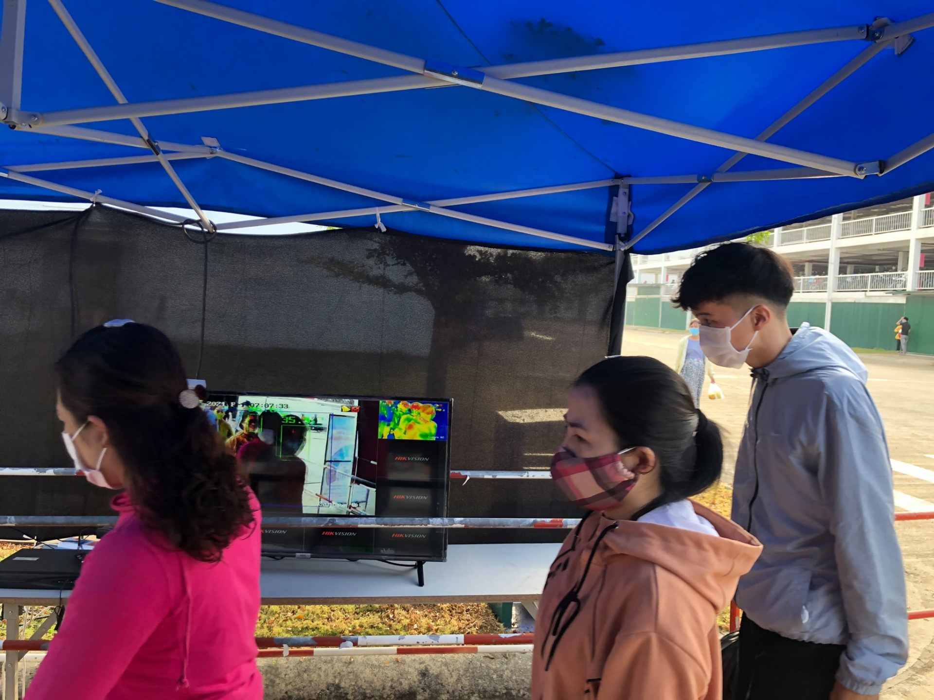 Đầu tư thiết bị hiện đại để tăng cường phòng dịch