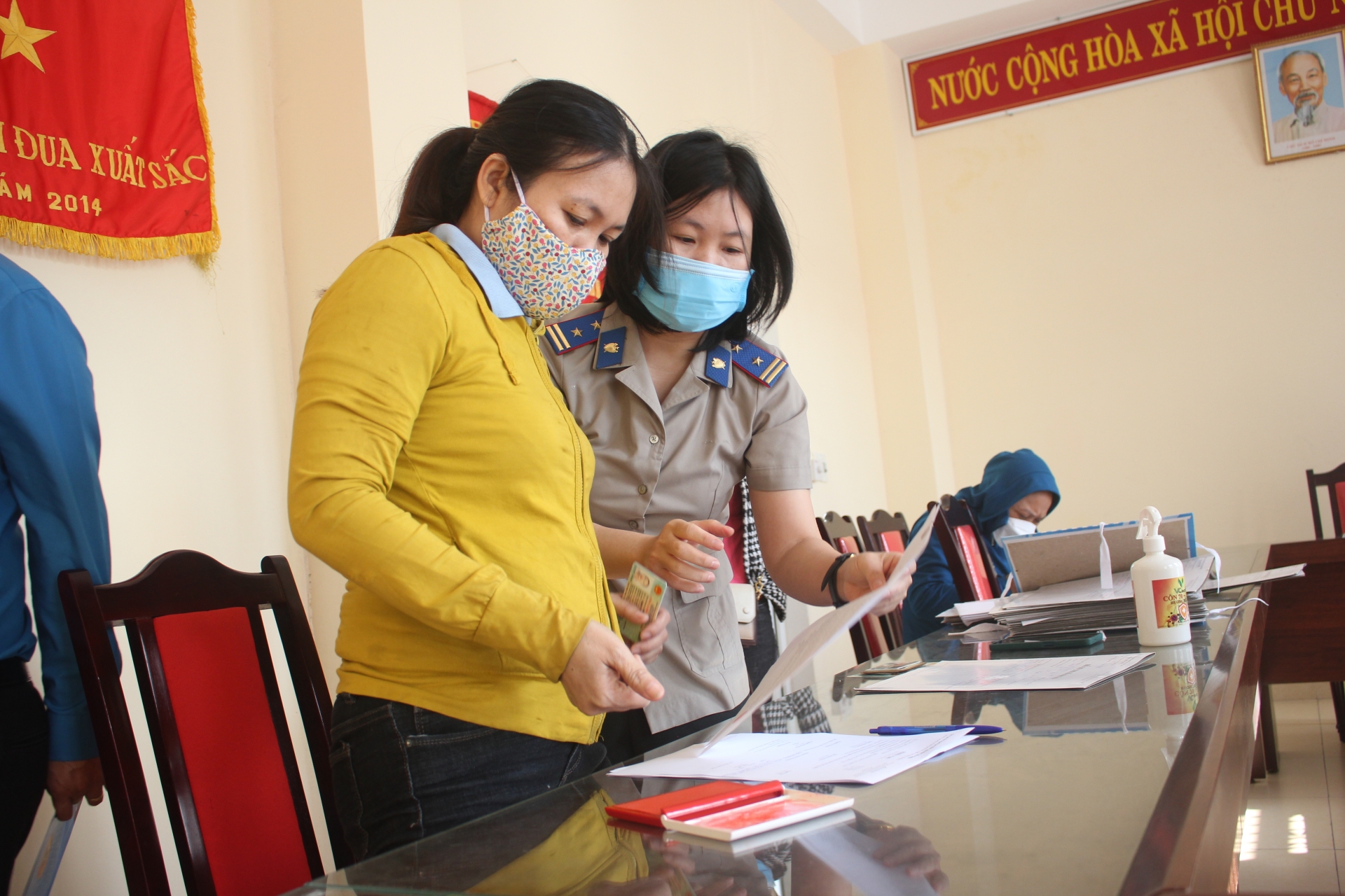 Công đoàn đại diện đòi quyền lợi, mang niềm hạnh phúc vỡ òa cho công nhân Công đoàn đại diện đòi quyền lợi, mang niềm hạnh phúc vỡ òa cho công nhân