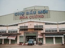 covid 19 va nhung nguoi phu nu an com nha vac tu va hang tong