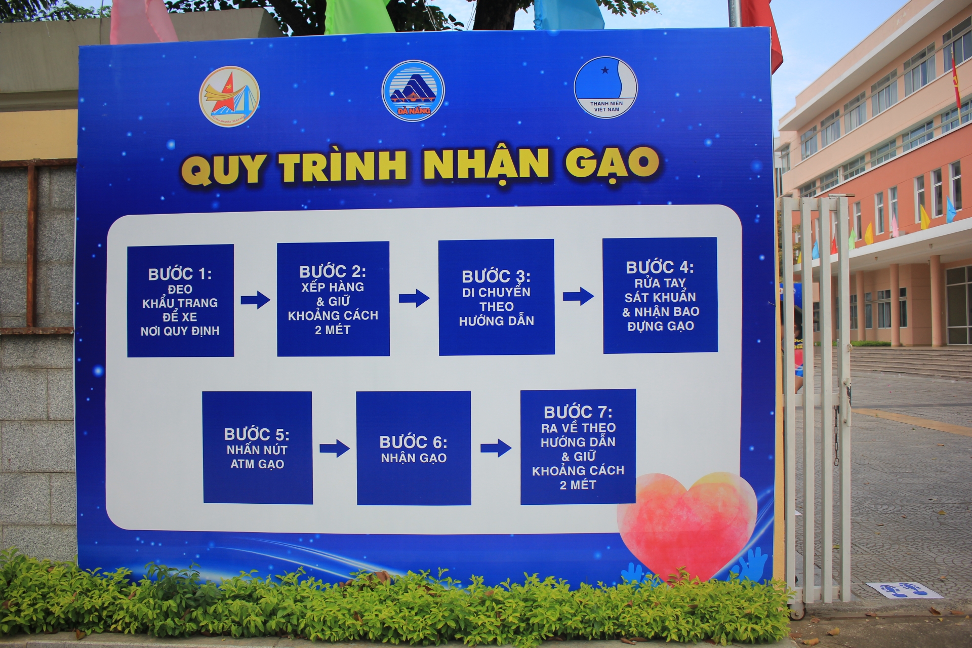 "ATM gạo" Đà Nẵng tuôn trào với tất cả những người khó khăn vì dịch atm gao da nang tuon trao voi tat ca nhung nguoi kho khan vi dich