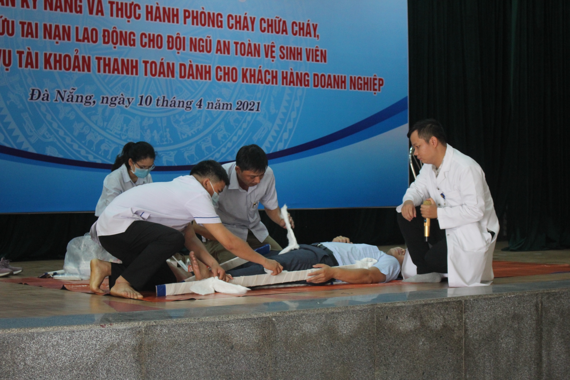 Đà Nẵng: Tập huấn phòng cháy chữa cháy và sơ cấp cứu trong tai nạn trong doanh nghiệp