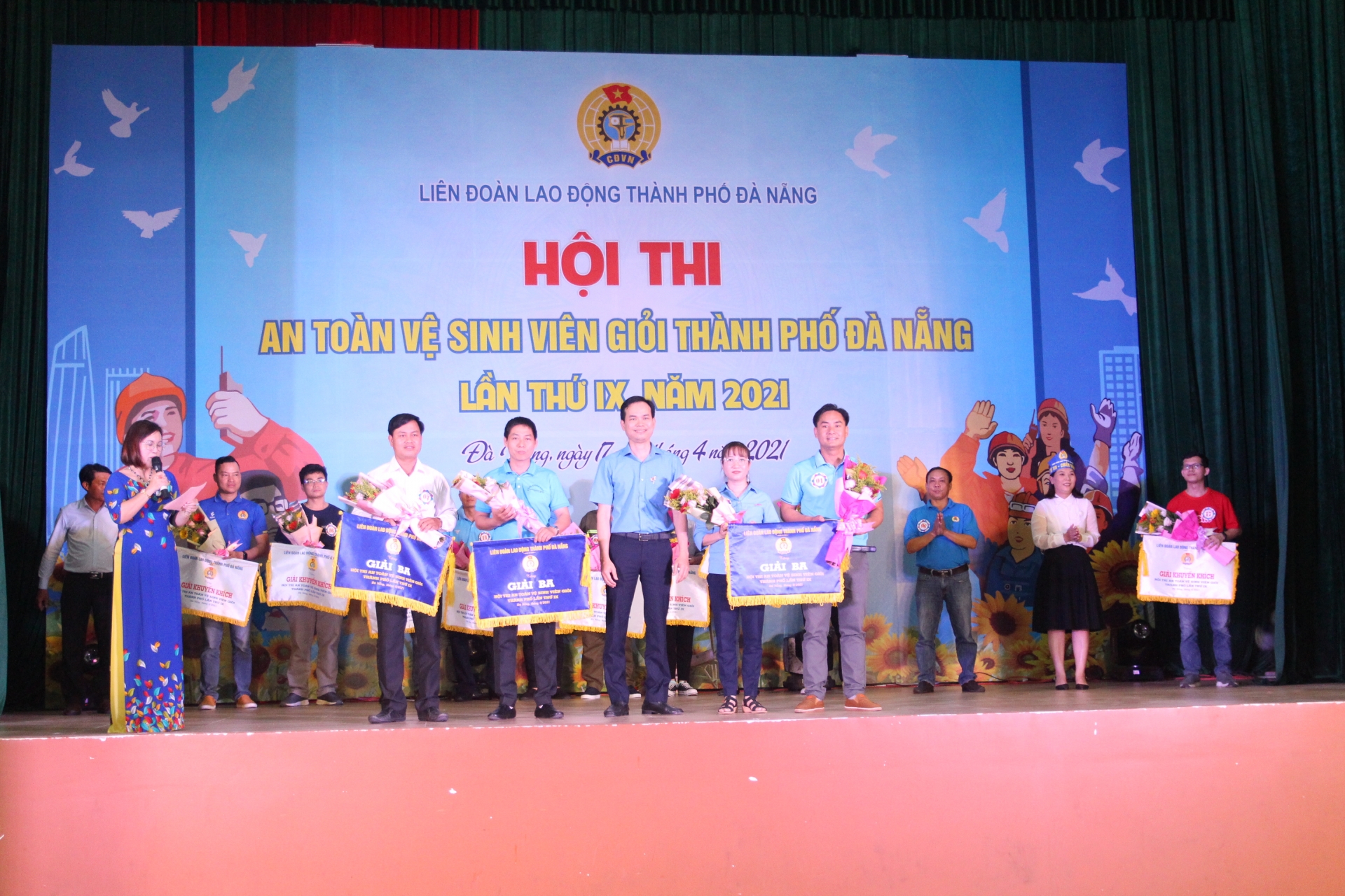 Đà Nẵng: Công đoàn Viên chức đạt quán quân Hội thi An toàn vệ sinh viên giỏi 2021